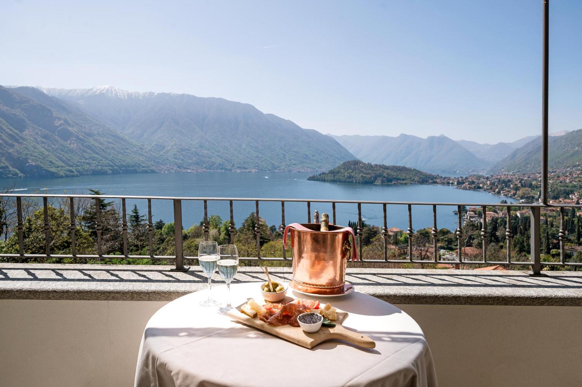Alveluu Ristorante E Suites Тремеццо Екстер'єр фото